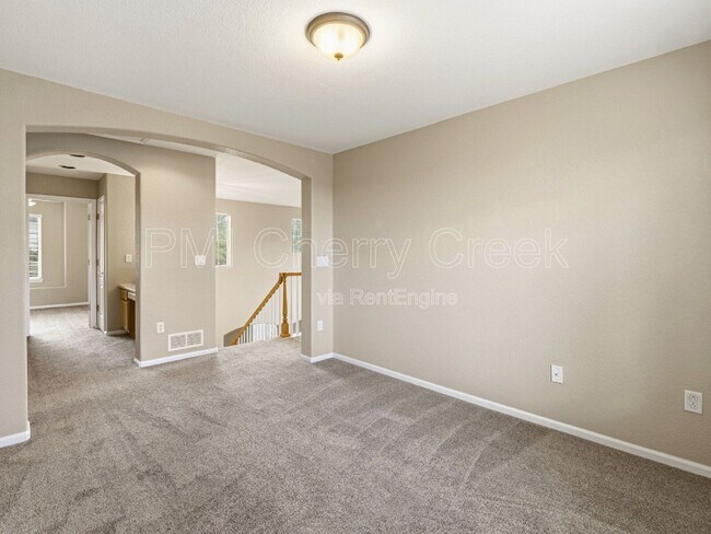 Building Photo - 10740 Southhaven Cir