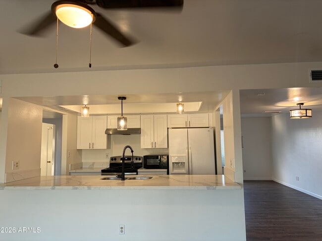 Building Photo - 3431 W Acoma Dr