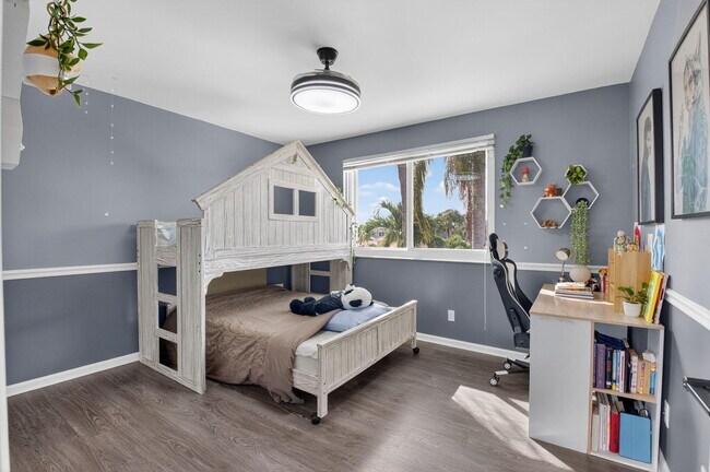 Building Photo - 3943 Westchester Way