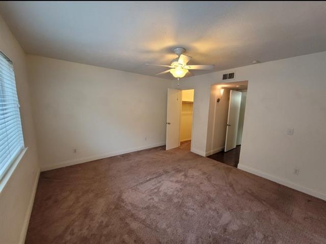 Building Photo - 7903 Meadow Park Dr