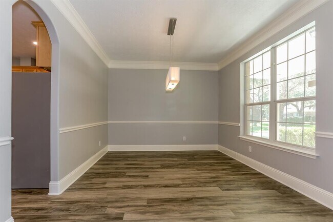Building Photo - 2207 Stoneycreek Park Ct