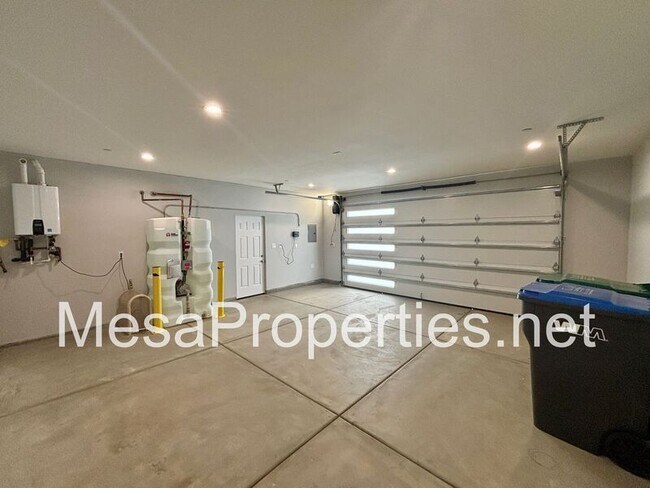 Building Photo - 14473 Dove Canyon Dr