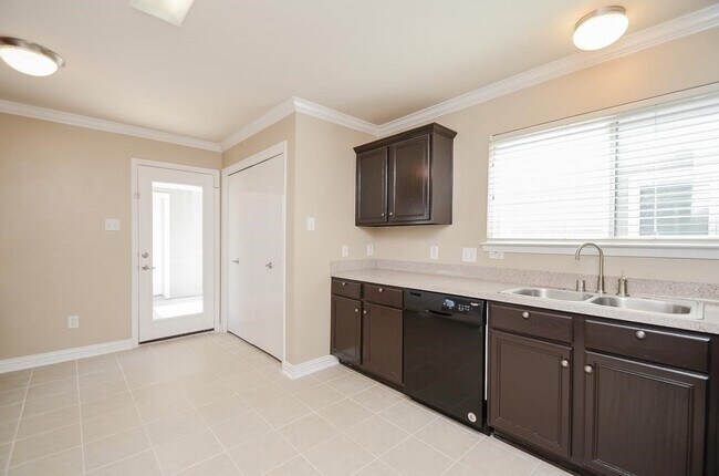 Building Photo - 20929 Patriot Park Ln