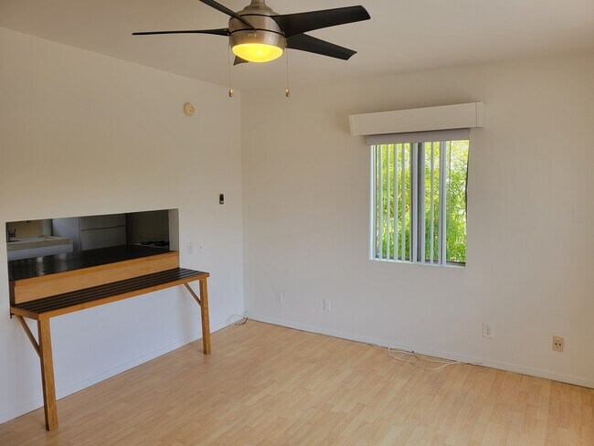 Building Photo - 3619 Fletcher Dr