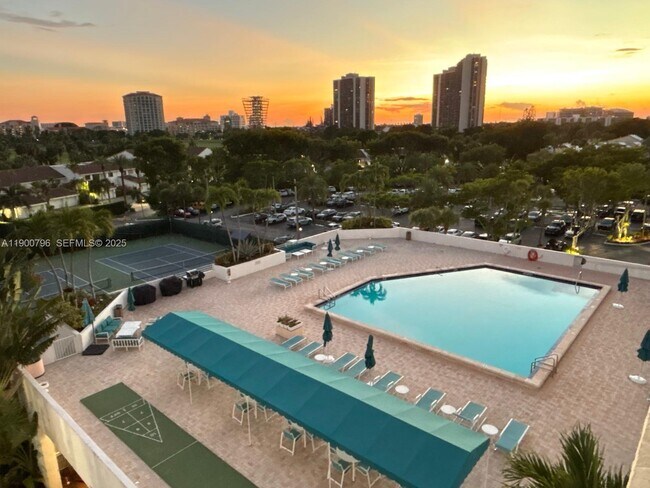 Building Photo - 20355 NE 34th Ct