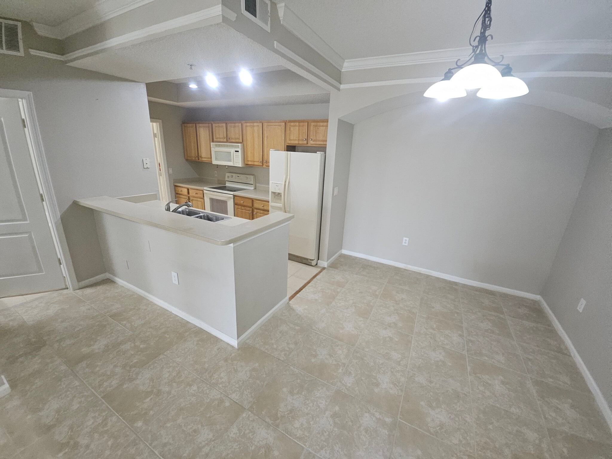 Building Photo - 12024 Villanova Dr