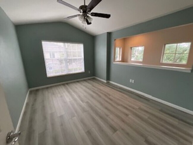 Building Photo - 5251 Maxon Terrace