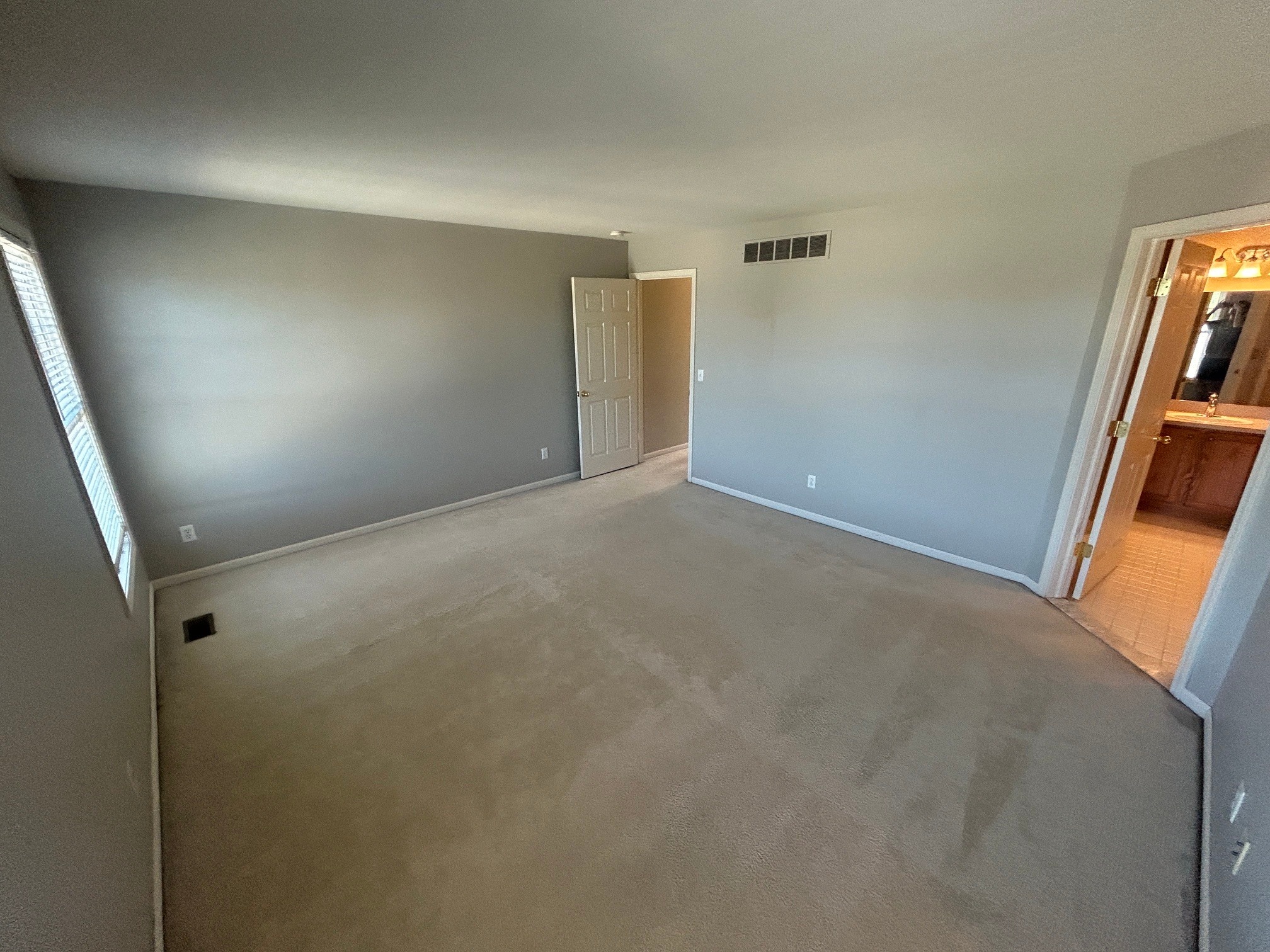 Building Photo - 191 Amys Walk