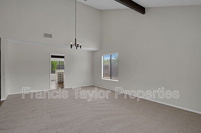 Building Photo - 929 Mulberry Dr