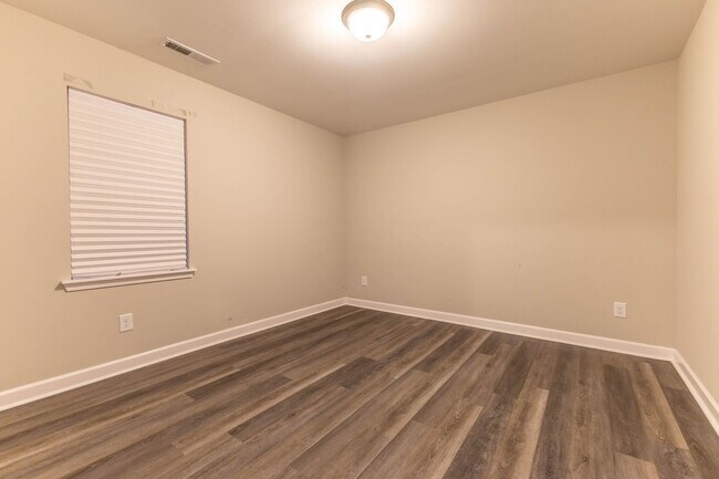 Building Photo - Ready NOW! Close to MARSOC, Stone Bay & MCB Camp LeJeune Sneads Ferry Gates