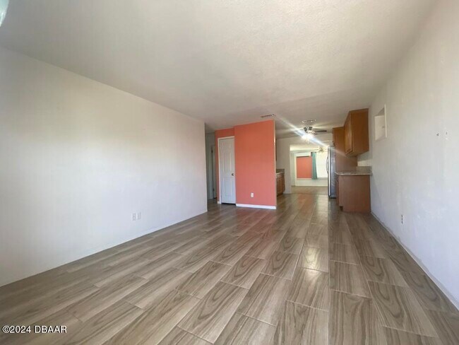 Building Photo - 19 Rivershore Dr