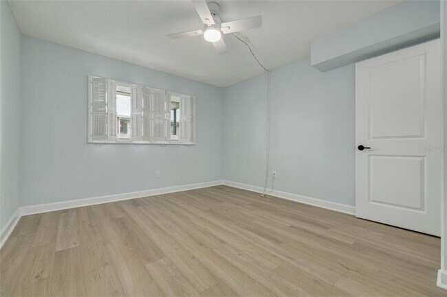 Building Photo - 4580 Overlook Dr NE