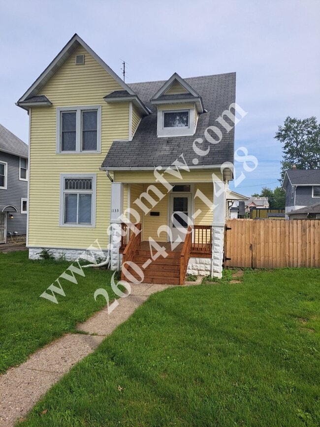 Building Photo - 4 Bedroom near Lakeside Park