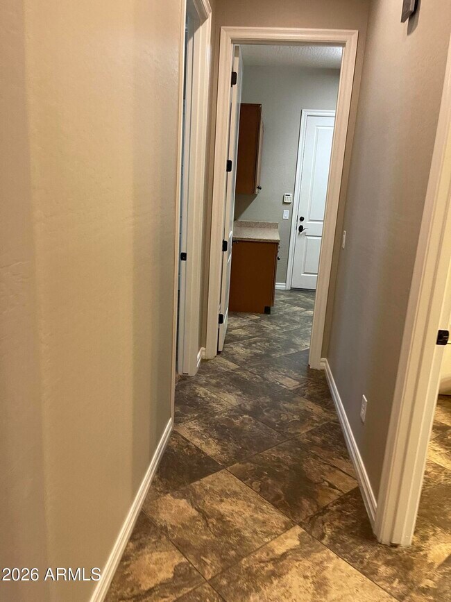 Building Photo - 2543 E Penedes Dr