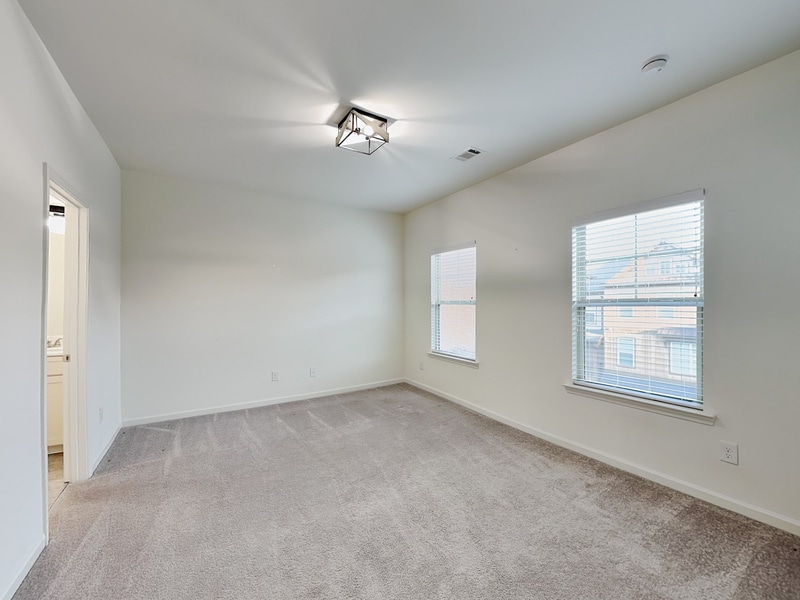 Building Photo - 3221 Creole Ln