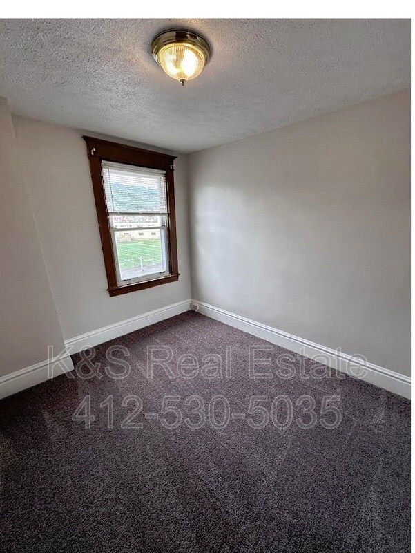 Building Photo - 519 Marwood Ave