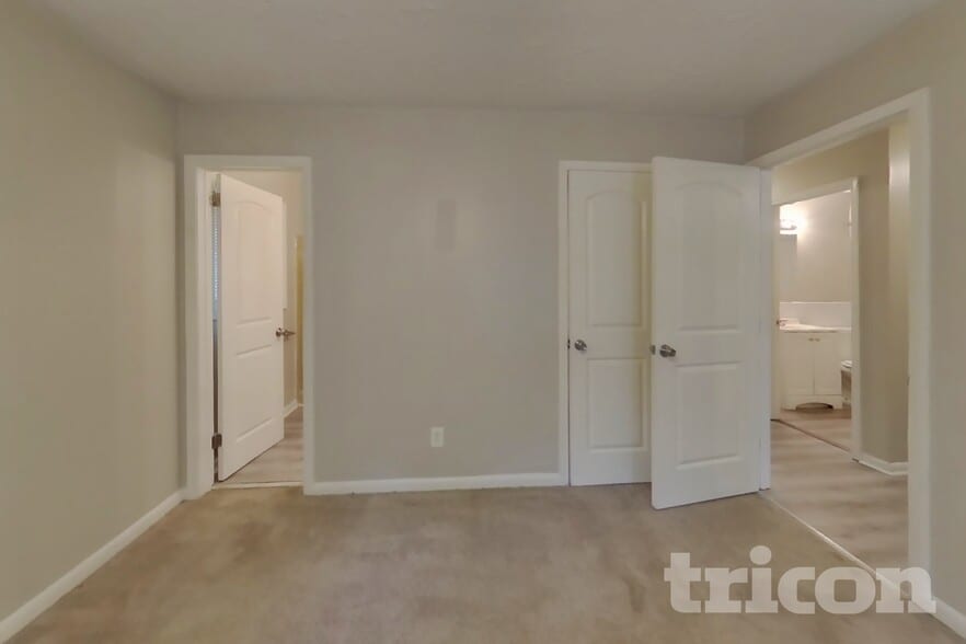 Building Photo - 2270 Emerald Castle Dr