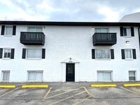 Building Photo - East Ridge Apartments - Remodeled 2 bedroom unit w/ Balcony
