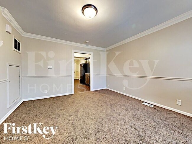 Building Photo - 1019 Century Ln