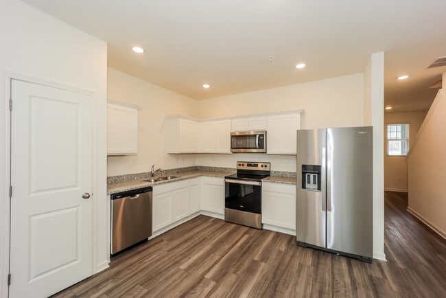 Building Photo - Fantastic 3bd/2.5ba home! Let yourself in!