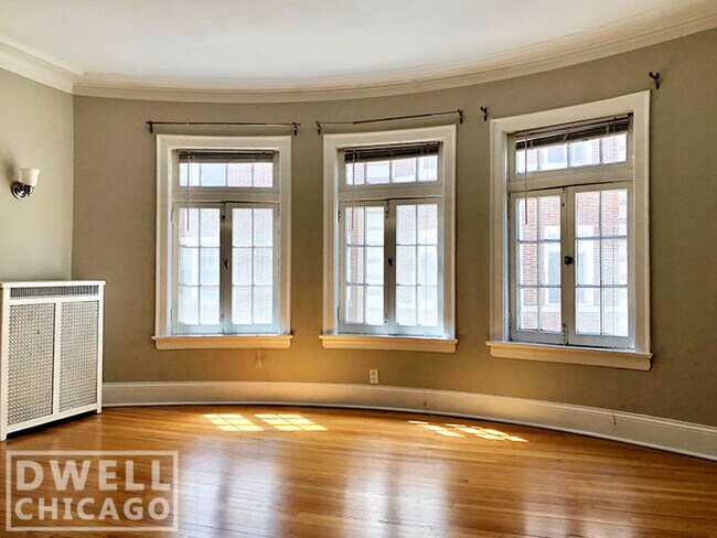 Primary Photo - 1509 Hinman Ave