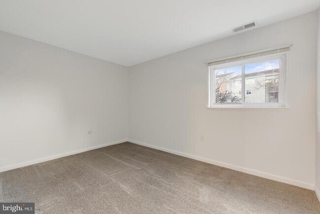 Building Photo - 350 Gatewater Ct