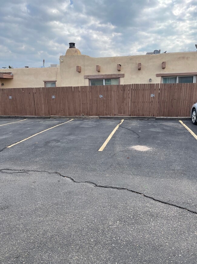 Building Photo - 155 Placitas Rd NW