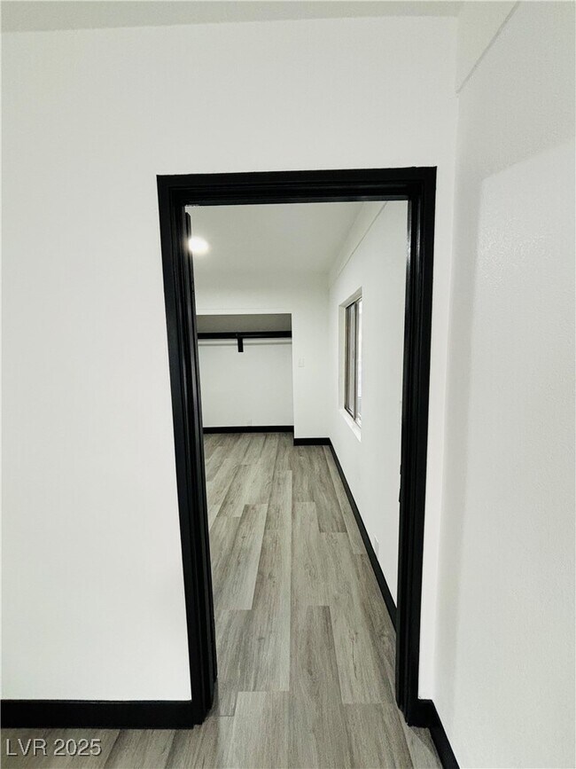 Building Photo - 1922 Fairfield Ave