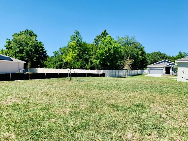 Building Photo - 843 Grant St