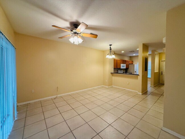 Building Photo - 8533 Trail Wind Dr