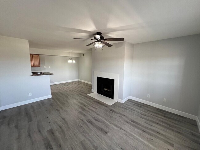 Building Photo - 5995 N 78th St