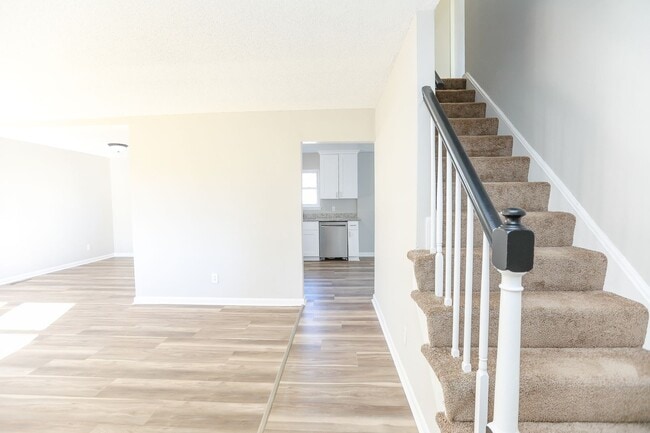 Building Photo - Spacious Home Near Bow Creek & Lynnhaven Mall