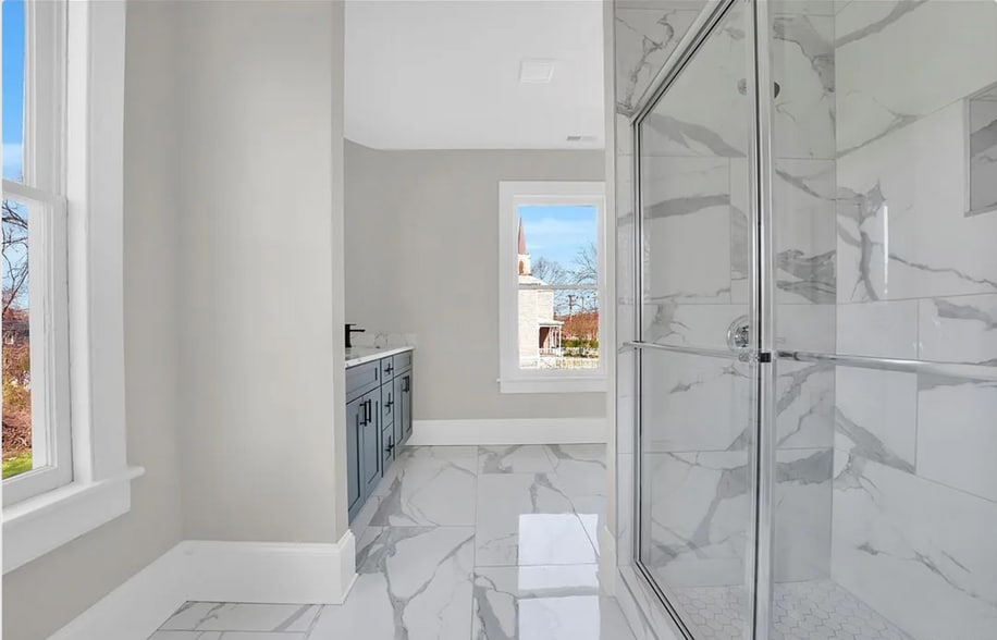 Building Photo - 507 W Washington St