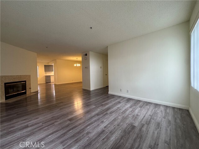 Building Photo - 223 N Olive Ave