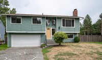 Building Photo - 10717 NE 145th Pl