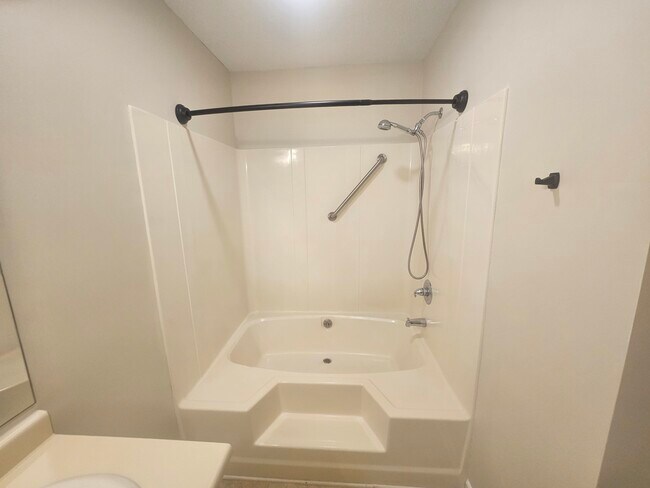 Building Photo - 103B Sunningdale
