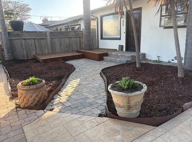 Primary Photo - 2 Charming RENTAL UNITS BY THE BEACH FOR T...