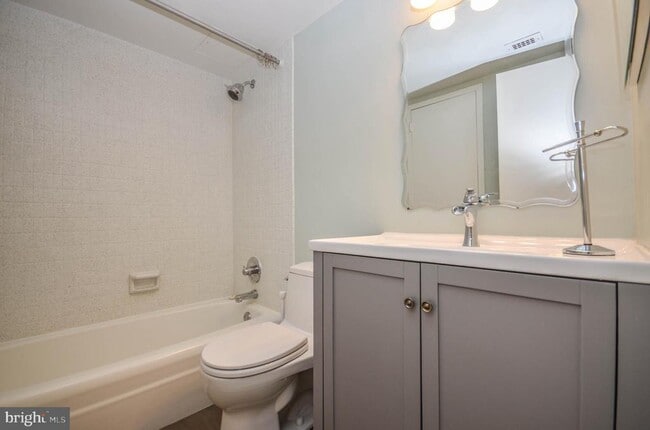 Building Photo - 4242 East-West Hwy