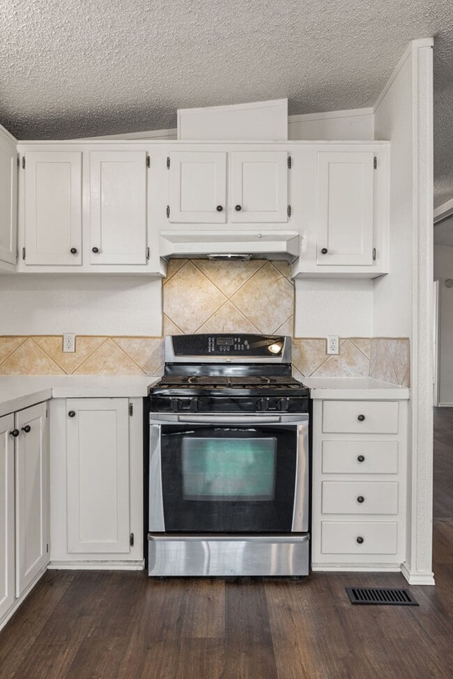 Building Photo - 4120 E Marigold St