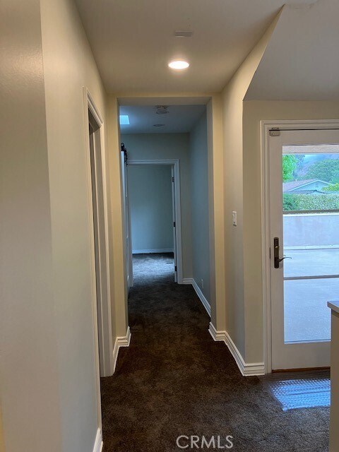 Building Photo - 57 Margate Square