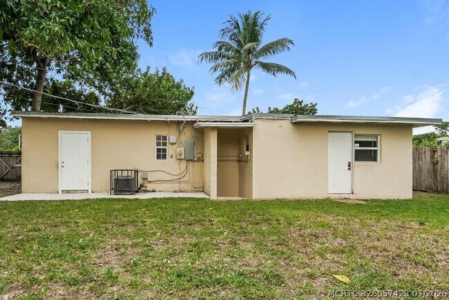 Building Photo - 16461 NW 19th Ave