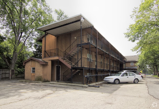 Primary Photo - Timbercrest Apartments