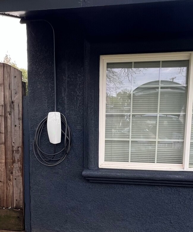 Building Photo - 1309 Keeney Way