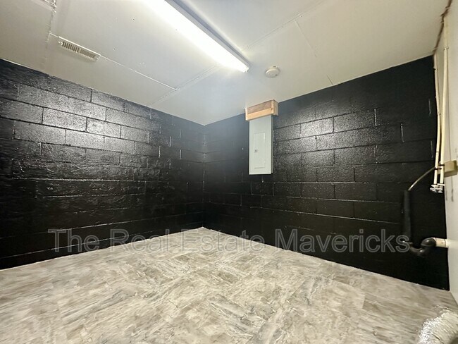 Building Photo - 3950 Arbor Pl Ln