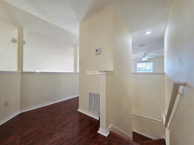 Building Photo - Spacious 4-Bedroom Home Available Now at Phillips Oaks!