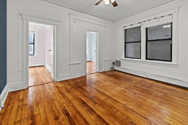Building Photo - 122A Baldwin Ave
