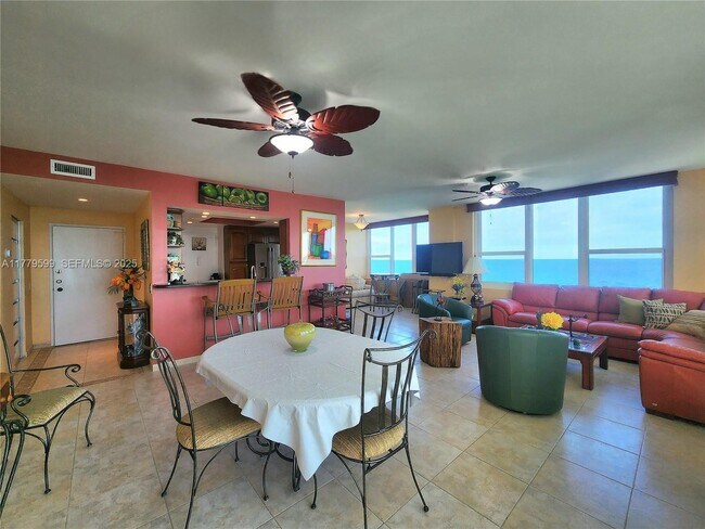 Building Photo - 3505 S Ocean Dr