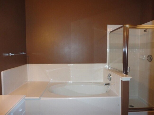 Building Photo - 2606 Slider Ct