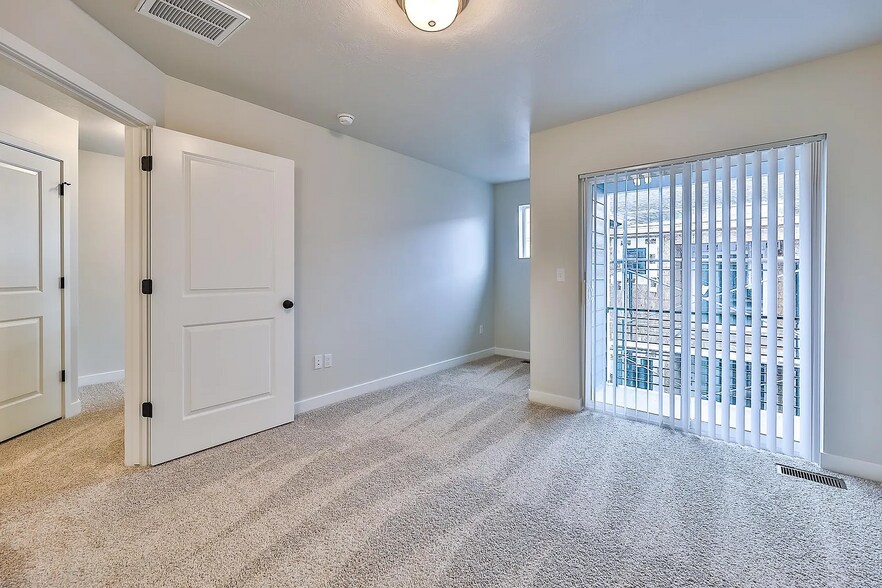 Building Photo - 15051 S Halter Way