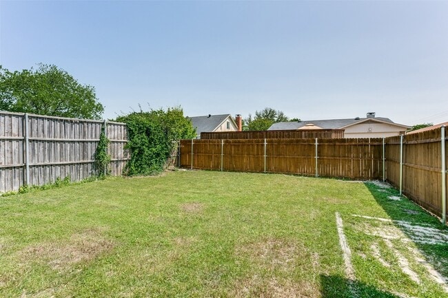 Building Photo - 2714 Churchill Way
